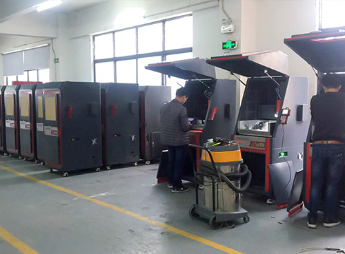 雕刻機(jī)工廠車間2